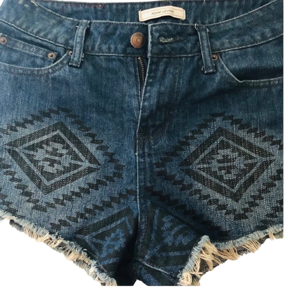 Adam Levine Collection Cutoff Denim Shorts Aztec Design - Picture 8 of 9